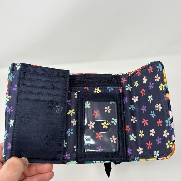 Vera Bradley RFID Riley Compact Wallet Happy Blooms Floral Discontinued Print - Picture 3 of 16